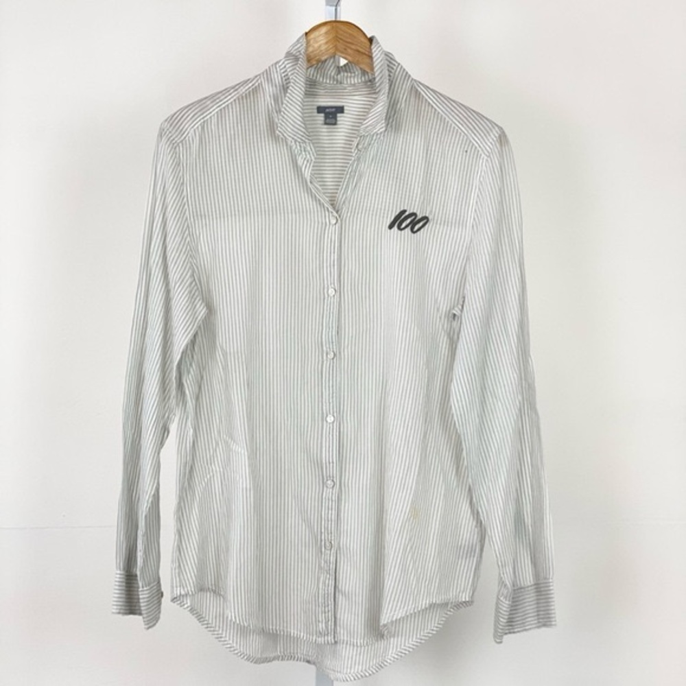 100% cotton button up “I’m my biggest fan” collar embroidered details with 100%
